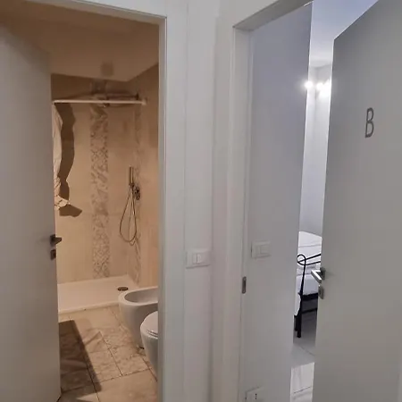 Via Galliera Apartamento