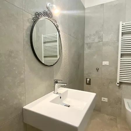 Via Galliera Appartement