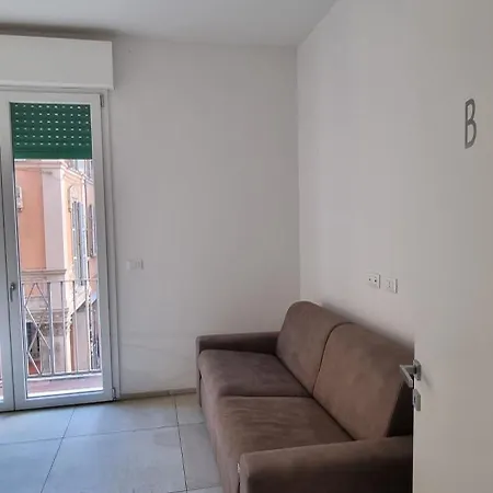 Via Galliera Appartement