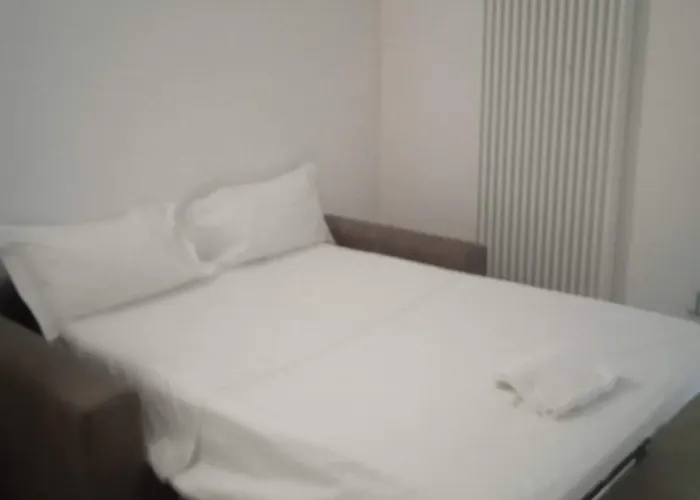 Via Galliera Appartamento